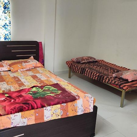 Guru Datta Residency Pithapuram Екстер'єр фото